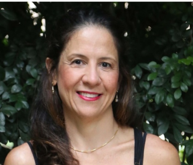 RENATA YAMIN QUEIROZ FERREIRA