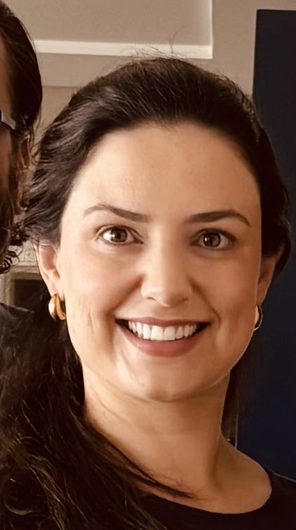 Camila Schmidt Nakad 